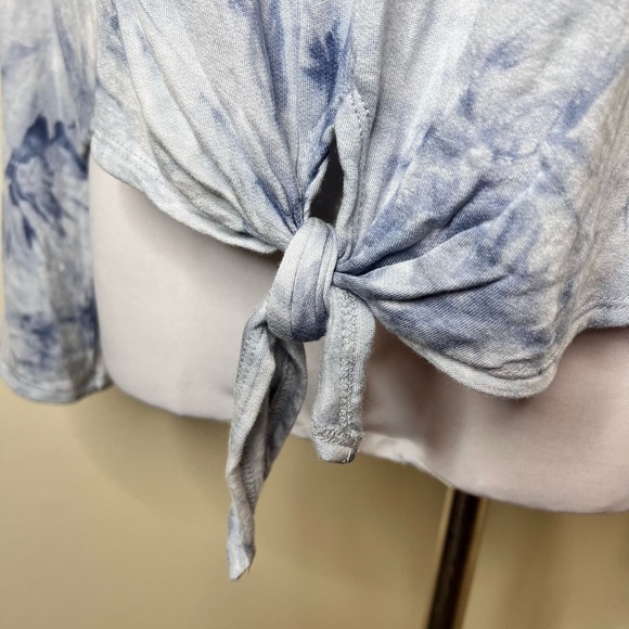 Cupio Top MEDIUM Tie Dye Blue V-Neck Fleece Lined Tie Front Pullover Oversized - Picture 4 of 8
